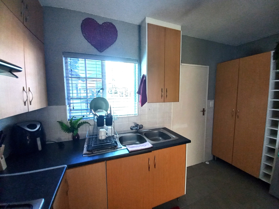 3 Bedroom Property for Sale in Safari Gardens North West